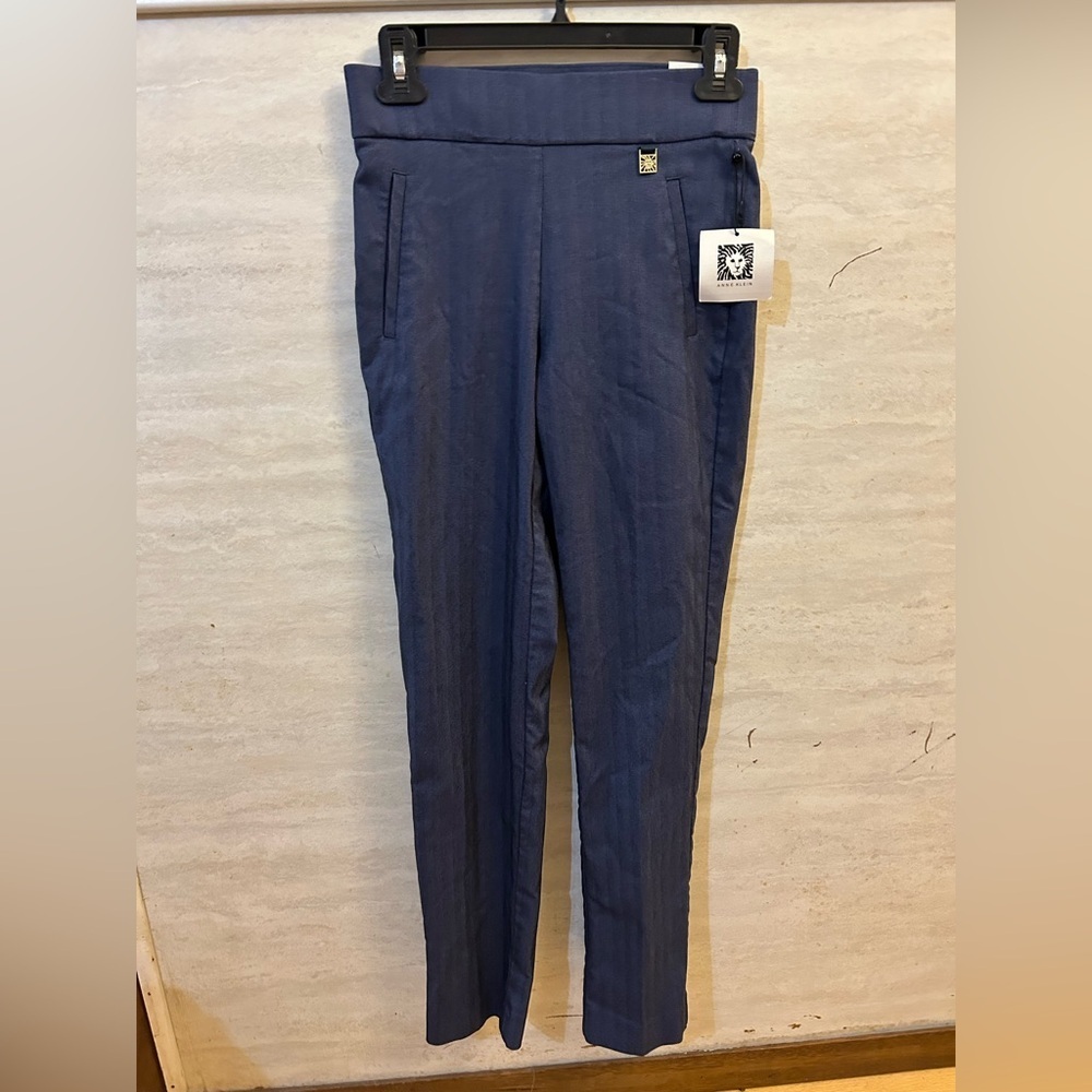 NWT- Anne Klein Pull-On Hollywood Slim Ankle Pants in Navy Midnight.